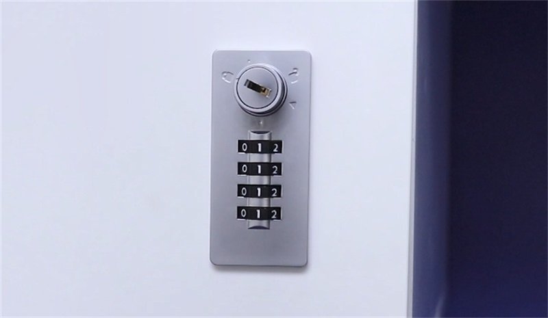 mechanical four-digit combination lock 